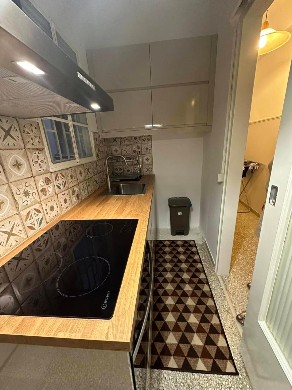 דירות אתונה Frinis House מראה חיצוני תמונה